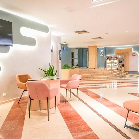 Calimera Ralitsa Superior מלון אלבנה