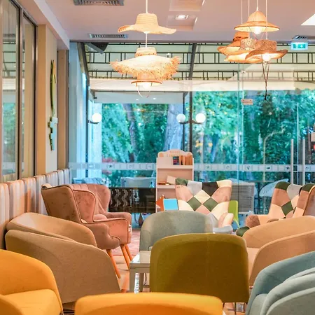 Calimera Ralitsa Superior 4* אלבנה